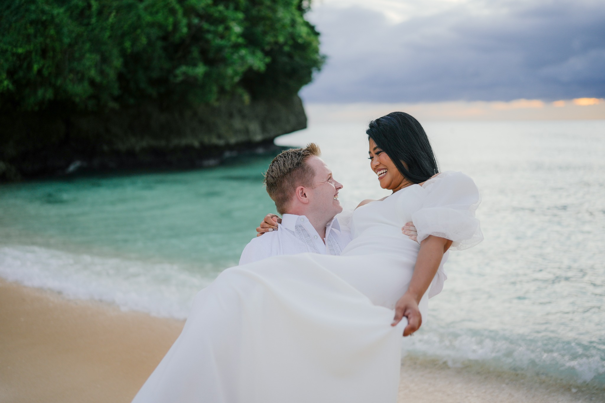 Jenny and Elliot on the beach